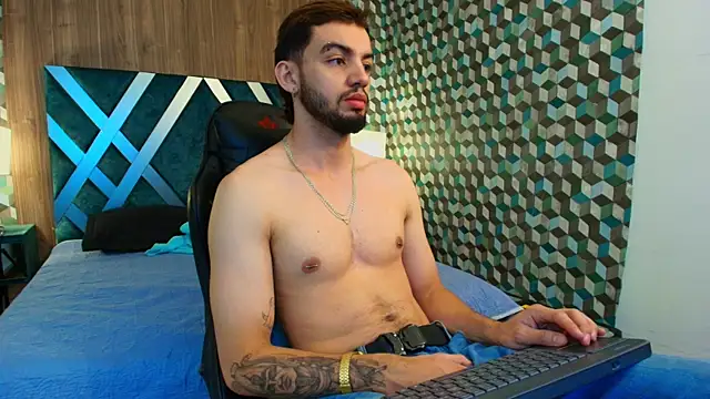 Michael magno online show from 10/08/25, 05:02