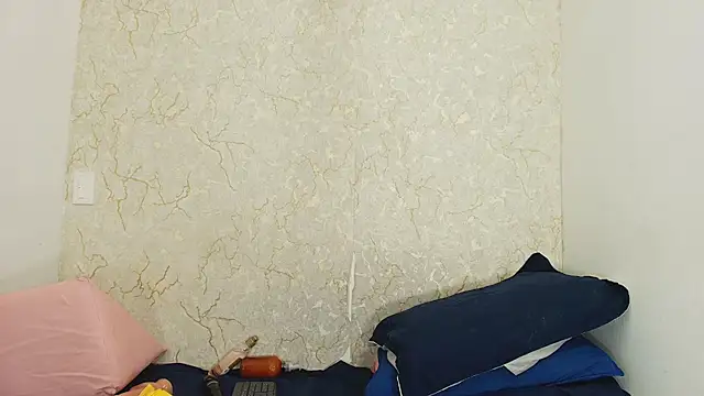 Snapshot of sofi_balvin chatting on 09/27/25, 07:20 sofi balvin online show from 09/27/25, 07:20