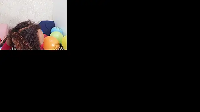 Snapshot of sofi_balvin chatting on 09/17/25, 07:27 sofi balvin online show from 09/17/25, 07:27