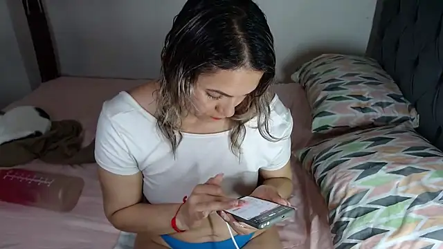 Chantal hott online show from 04/10/26, 09:11