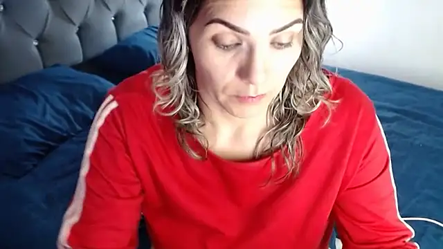 Chantal hott online show from 06/25/26, 09:53