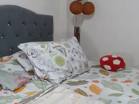 Chantal hott online show from 03/15/25, 01:52