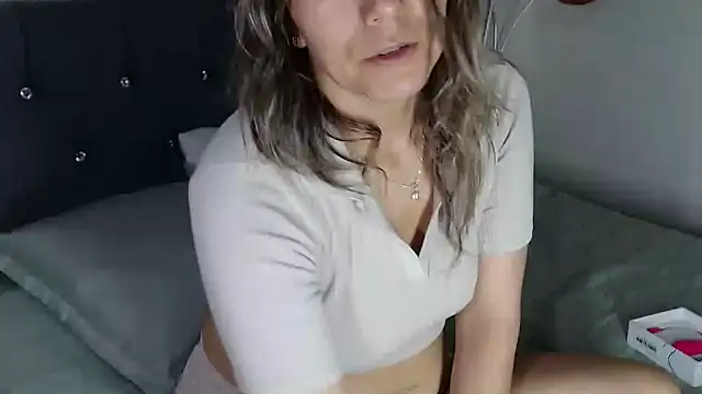 Chantal hott online show from 10/10/25, 08:42