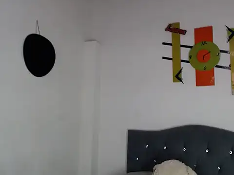 Chantal hott online show from 03/25/26, 07:46