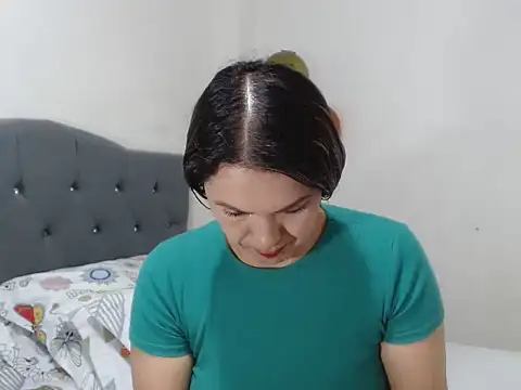 Chantal hott online show from 03/13/25, 04:23