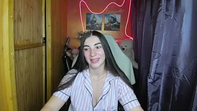 Snapshot of Fiery_Brunette_ chatting on 02/09/25, 05:43 Fiery Brunette  online show from 02/09/25, 05:43