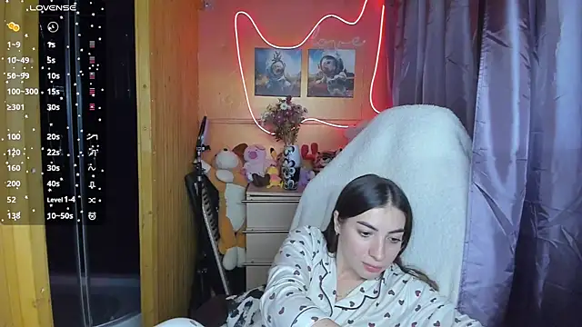 Snapshot of Fiery_Brunette_ chatting on 03/12/25, 02:34 Fiery Brunette  online show from 03/12/25, 02:34