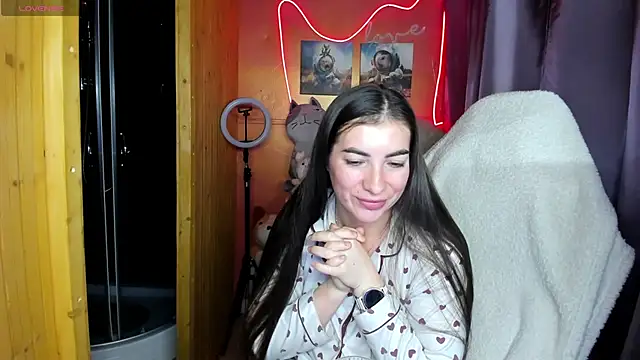 Snapshot of Fiery_Brunette_ chatting on 10/02/25, 04:16 Fiery Brunette  online show from 10/02/25, 04:16