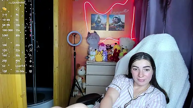 Snapshot of Fiery_Brunette_ chatting on 10/07/25, 03:24 Fiery Brunette  online show from 10/07/25, 03:24