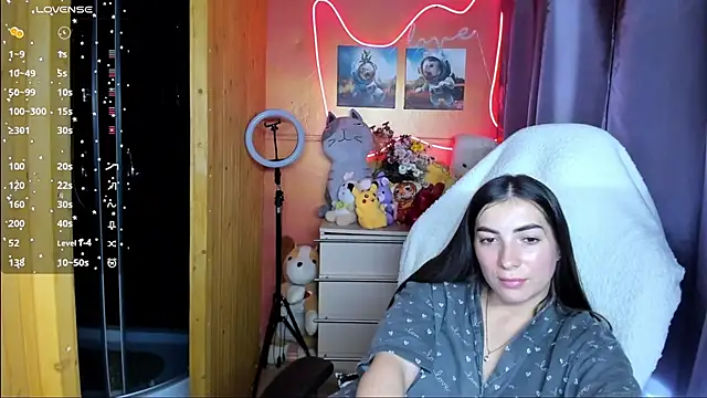 Snapshot of Fiery_Brunette_ chatting on 09/27/25, 09:37 Fiery Brunette  online show from 09/27/25, 09:37