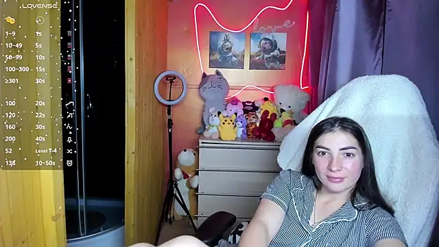 Fiery Brunette  online show from 11/05/25, 12:52