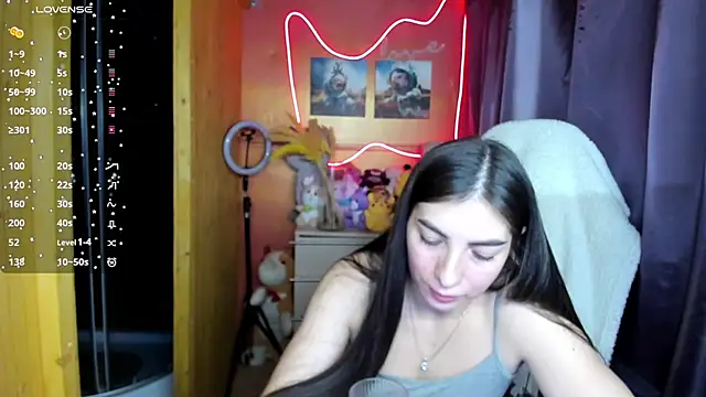 Fiery Brunette  online show from 11/20/25, 09:21