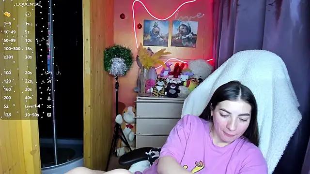 Fiery Brunette  online show from 01/09/26, 03:30