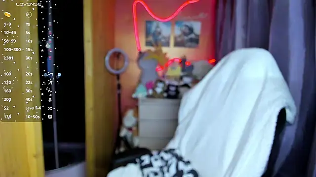 Fiery Brunette  online show from 03/03/26, 04:52