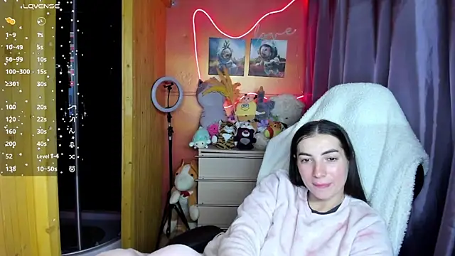 Fiery Brunette  online show from 03/12/26, 04:44