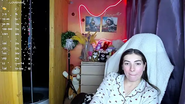 Fiery Brunette  online show from 01/11/26, 07:04