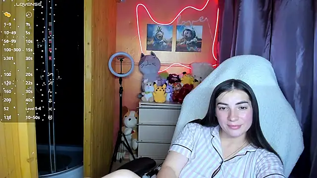 Snapshot of Fiery_Brunette_ chatting on 10/03/25, 04:19 Fiery Brunette  online show from 10/03/25, 04:19