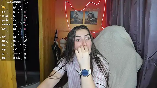 Snapshot of Fiery_Brunette_ chatting on 03/08/25, 03:02 Fiery Brunette  online show from 03/08/25, 03:02