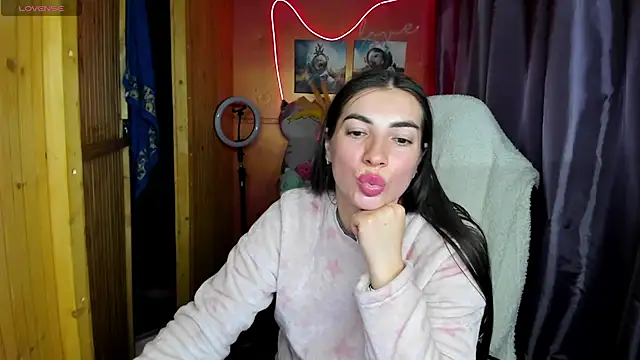 Fiery Brunette  online show from 03/02/26, 02:56