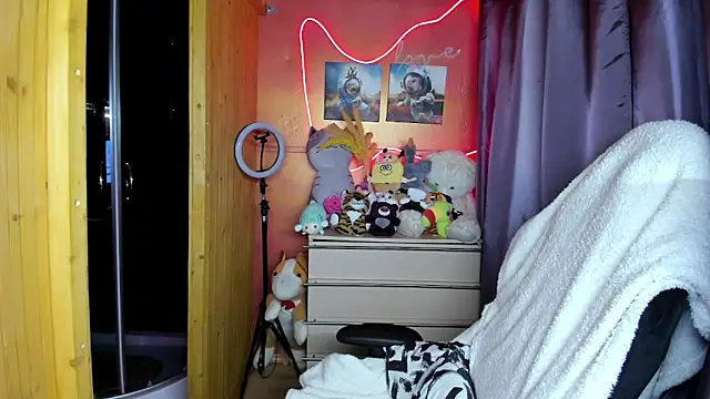 Fiery Brunette  online show from 03/05/26, 02:41