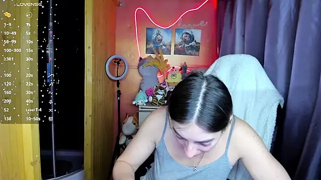 Fiery Brunette  online show from 03/07/26, 03:02