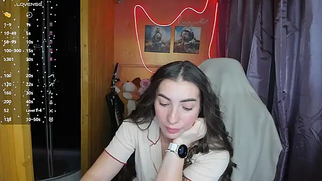 Snapshot of Fiery_Brunette_ chatting on 02/26/25, 11:32 Fiery Brunette  online show from 02/26/25, 11:32