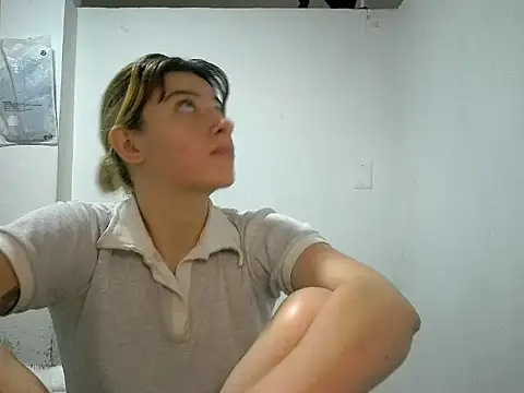 Mia foster1 online show from 05/21/26, 02:09