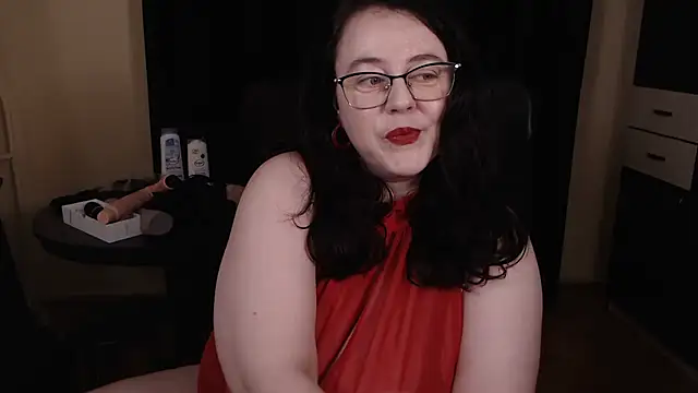 poshmistress online show from 12/14/25, 06:46