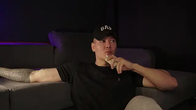 Snapshot of RODARRI chatting on 12/22/25, 05:35 RODARRI online show from 12/22/25, 05:35