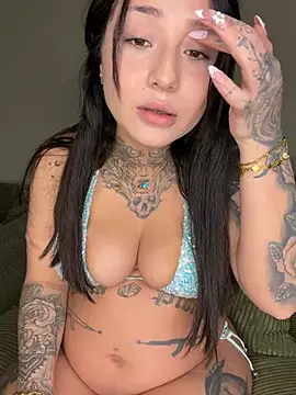 Coco-Love online show from 04/17/26, 11:24