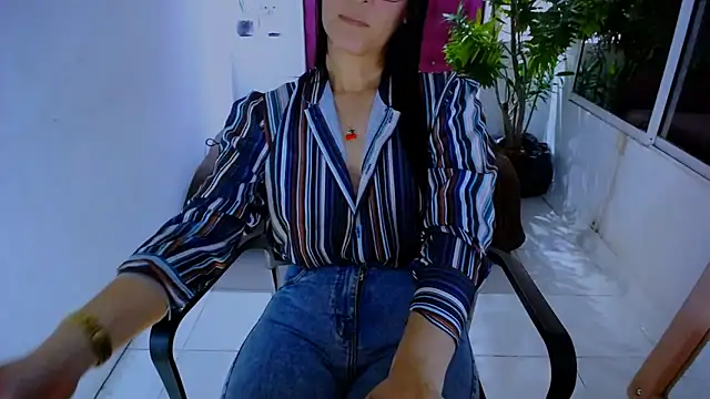 BitterMomXxx online show from 09/26/25, 12:34