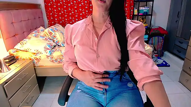 BitterMomXxx online show from 04/11/26, 05:48