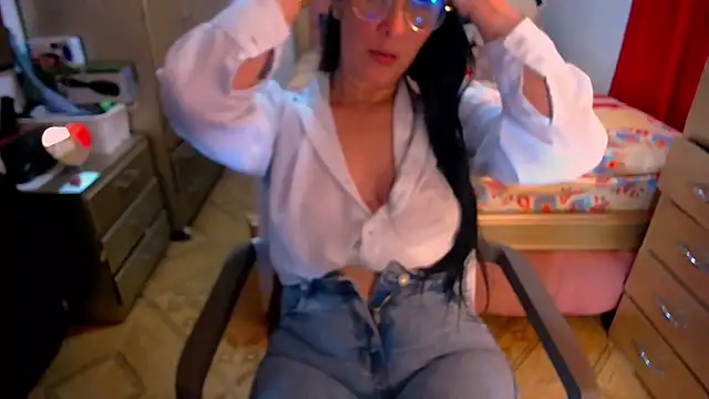 BitterMomXxx online show from 02/07/25, 03:45