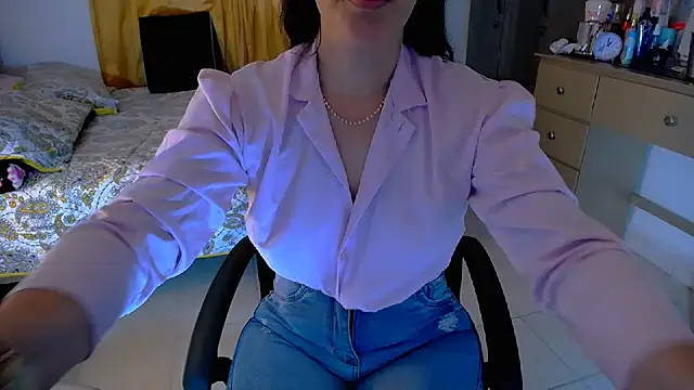 BitterMomXxx online show from 04/15/26, 01:26