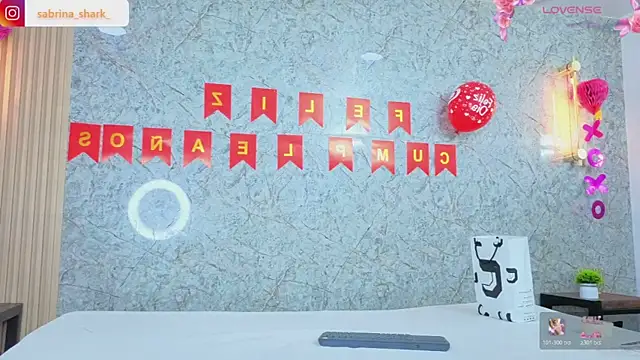 sabrina shark  online show from 02/05/26, 01:34