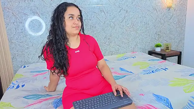 sabrina shark  online show from 12/23/25, 01:16