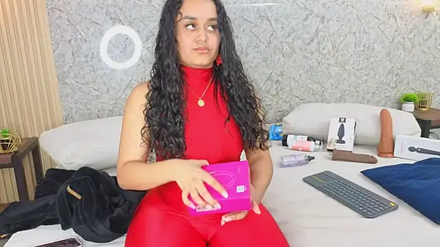 sabrina shark  online show from 01/12/26, 02:29