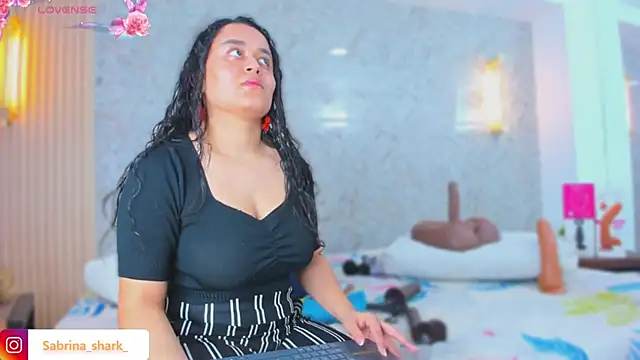 sabrina shark  online show from 10/28/25, 03:40