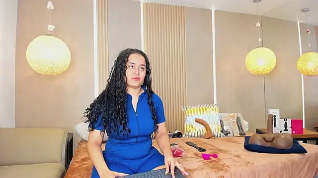 sabrina shark  online show from 02/19/26, 02:19