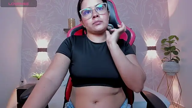 ayla13  online show from 02/26/26, 07:03