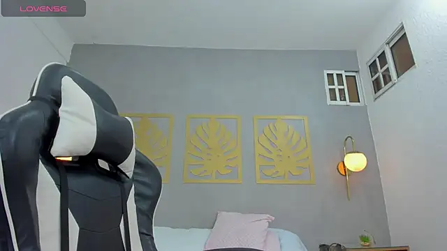ayla13  online show from 02/26/25, 01:03