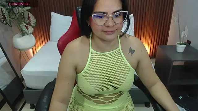 ayla13  online show from 09/25/25, 03:51