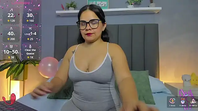 ayla13  online show from 10/25/25, 07:36