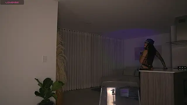 Daihanwatson  online show from 11/01/25, 12:17