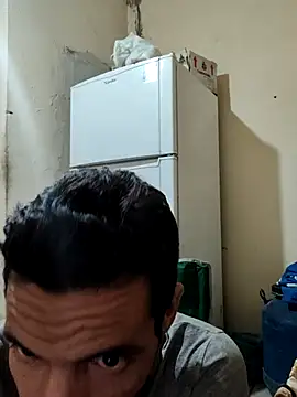 Snapshot of khema99 chatting on 10/16/25, 01:47 khema99 online show from 10/16/25, 01:47