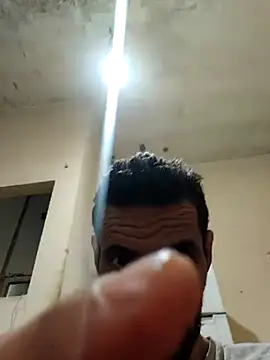 Snapshot of khema99 chatting on 11/27/25, 09:15 khema99 online show from 11/27/25, 09:15