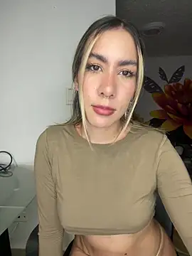 Snapshot of Lauren-Rosse chatting on 01/09/25, 11:34 Lauren-Rosse online show from 01/09/25, 11:34