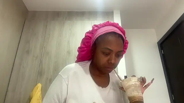 ChocolateCakeQueen online show from 03/12/26, 02:54