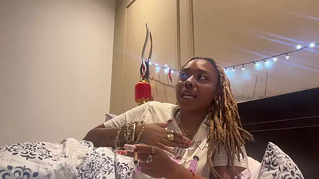 Snapshot of ChocolateCakeQueen chatting on 03/16/25, 07:26 ChocolateCakeQueen online show from 03/16/25, 07:26