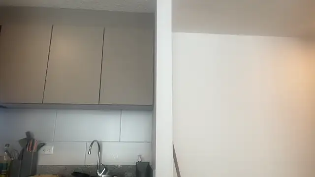 ChocolateCakeQueen online show from 12/17/25, 02:00